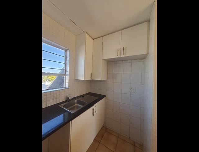 2 BEDROOM APARTMENT FOR SALE IN VORNA VALLEY